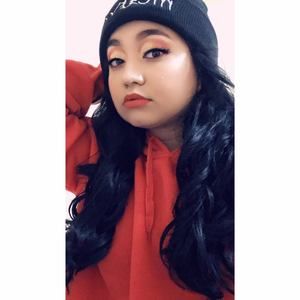 Meet your Posher, Idalia